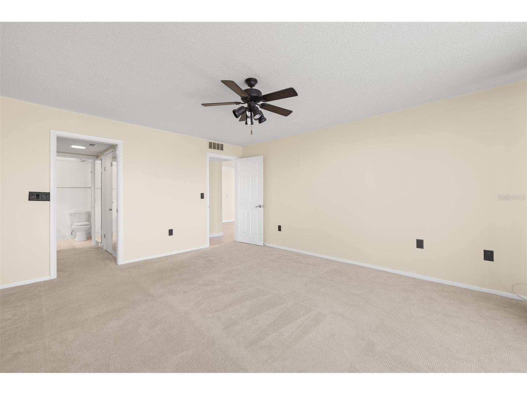 2623 Seville Boulevard #301 Clearwater FL 33764 TB8469975 image16