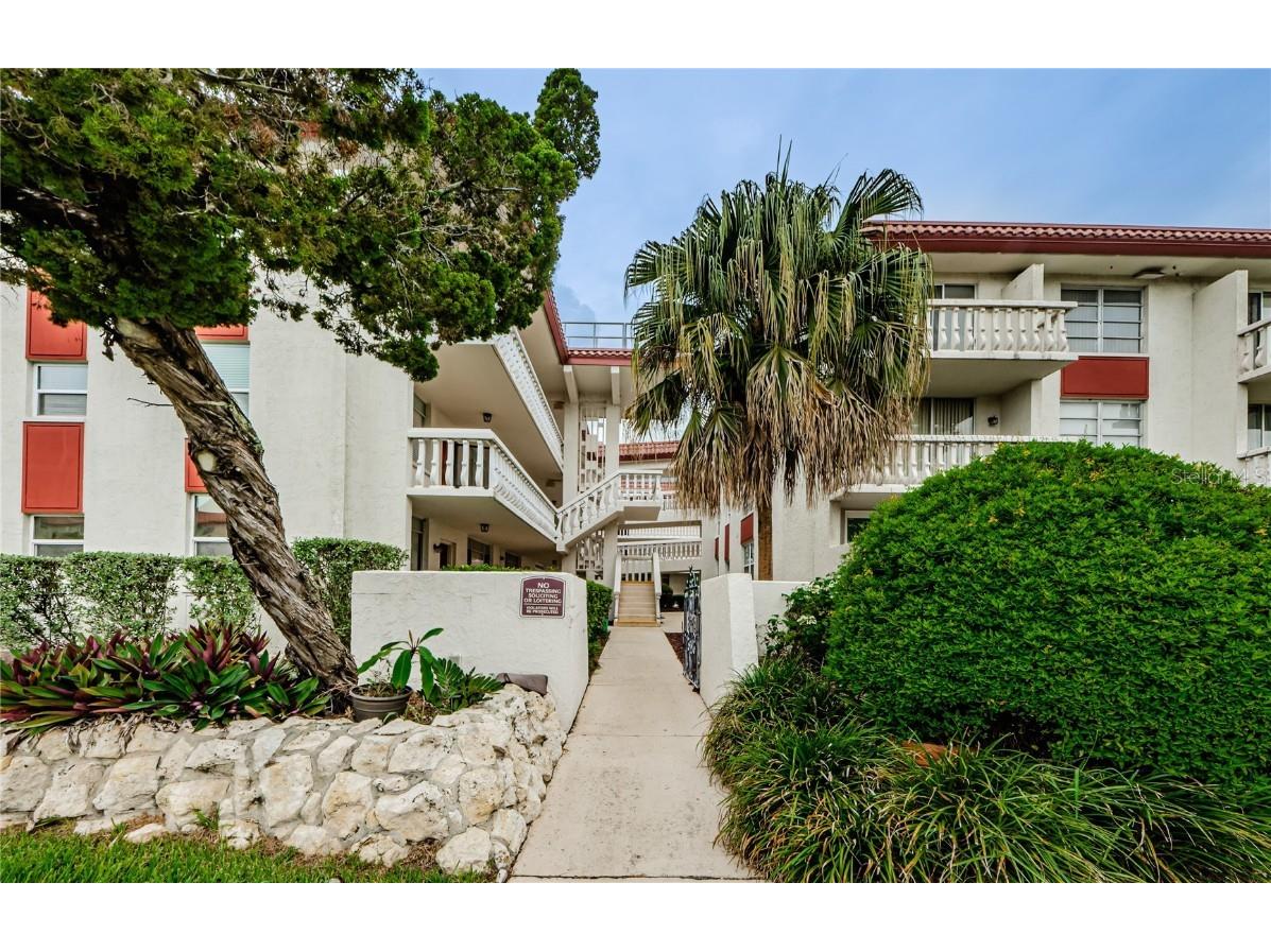 2623 Seville Boulevard #302 Clearwater FL 33764 U8208784 image1