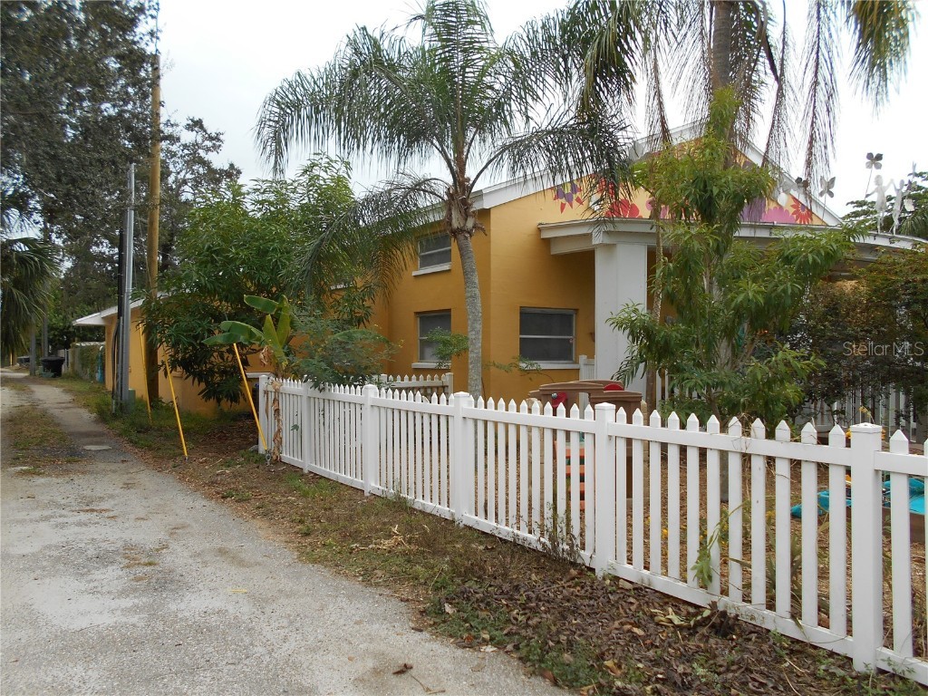 2624 54th Street S Gulfport FL 33707 TB8318159 image23