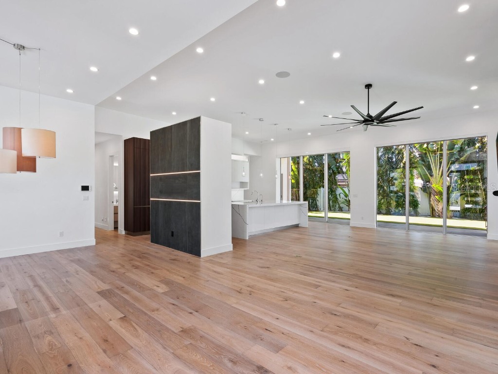 2624 Mulberry Terrace Sarasota FL 34239 A4668284 image16