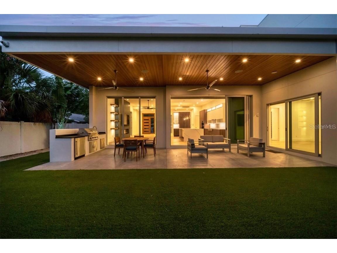 2624 Mulberry Terrace Sarasota FL 34239 A4668284 image24