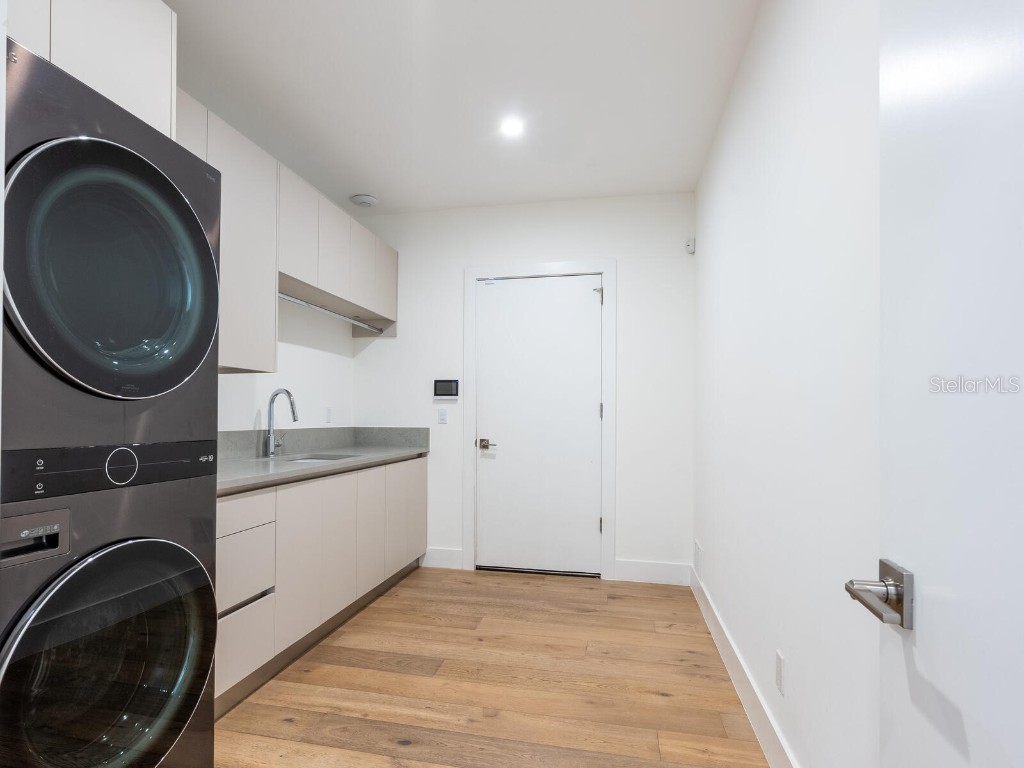 2624 Mulberry Terrace Sarasota FL 34239 A4668284 image50