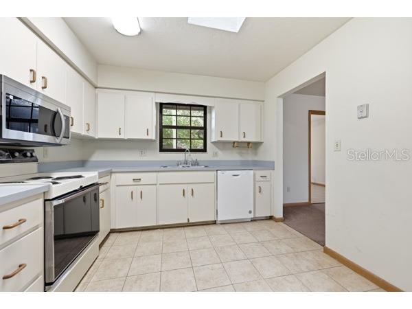 2624 NW 4th Avenue Gainesville FL 32607 GC537795 image7