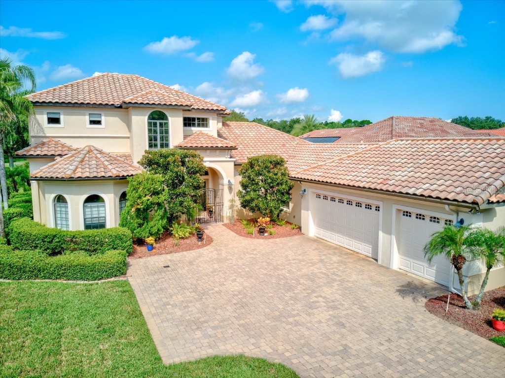 26241 Avenida Las Colinas Howey In The Hills FL 34737 G5070618 image1