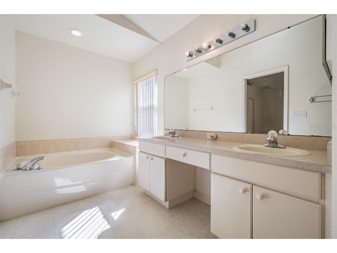 2625 Brookville Drive Valrico FL 33596 TB8432858 image21