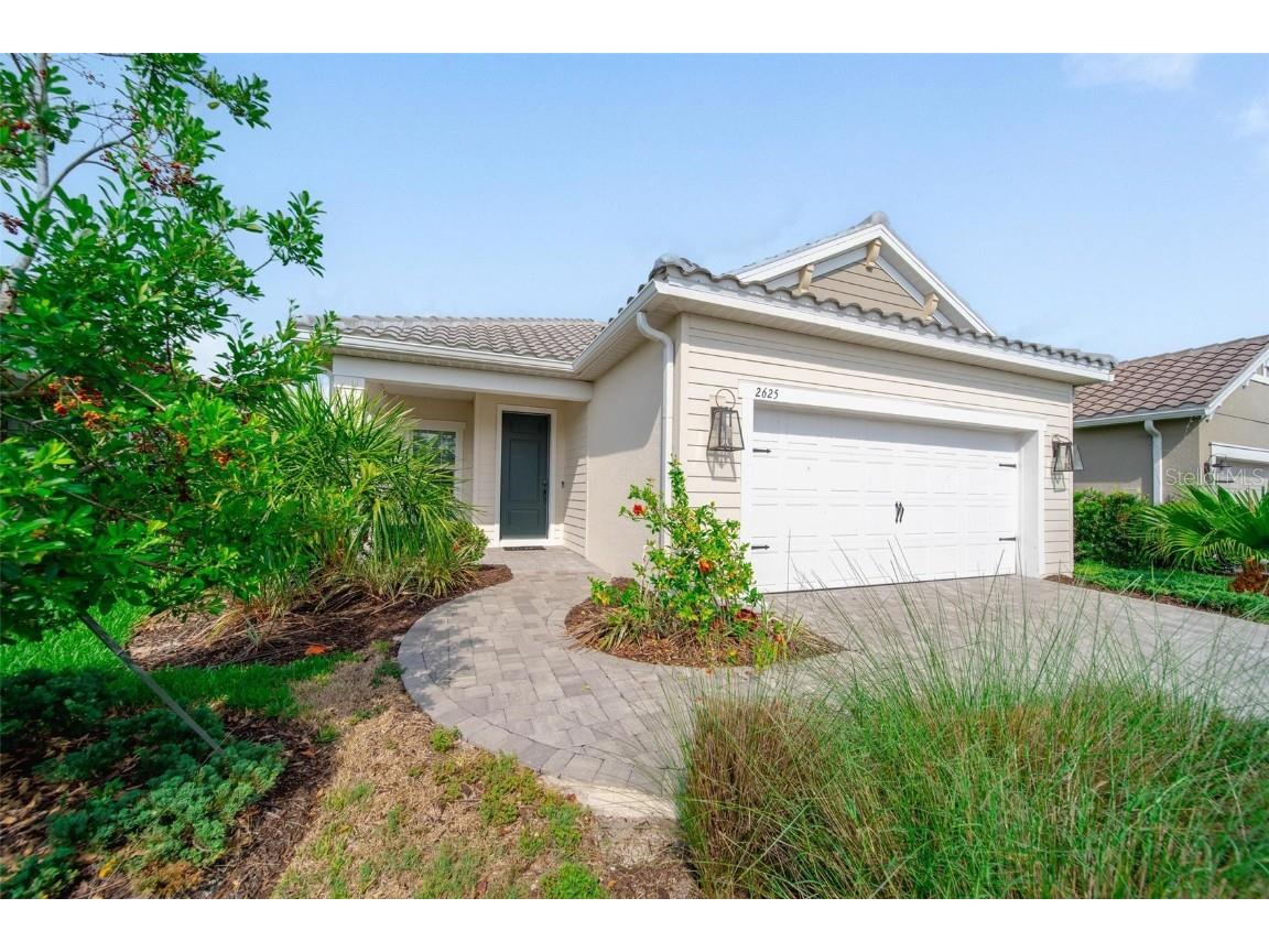 2625 Star Apple Way Sarasota FL 34240 A4653307 image1