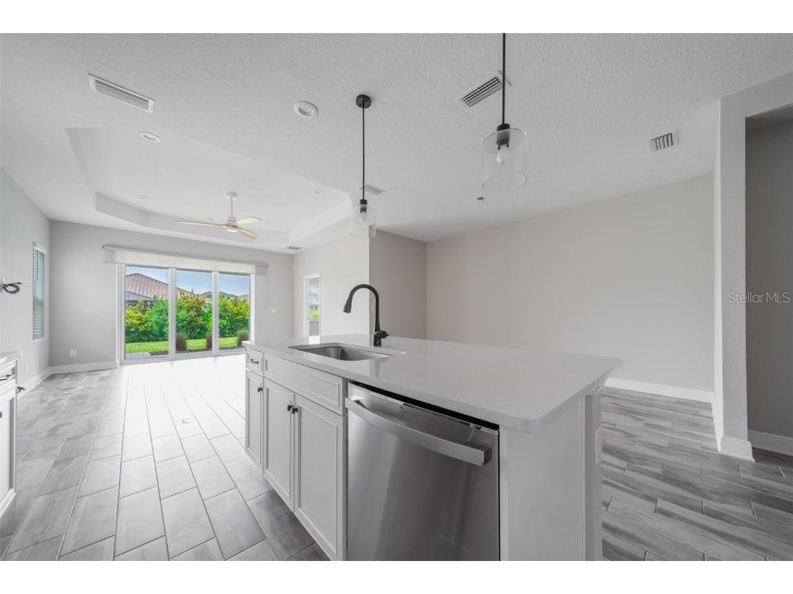 2625 Star Apple Way Sarasota FL 34240 A4653307 image10