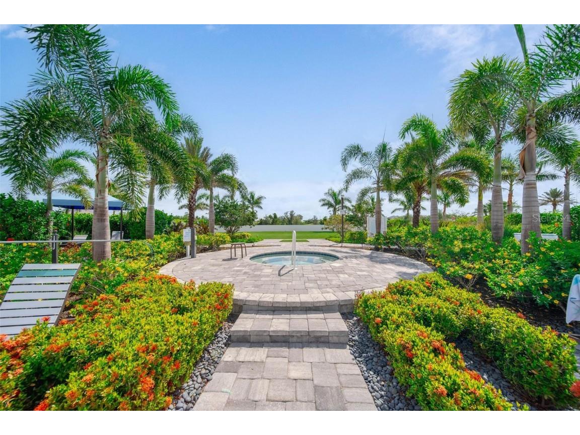 2625 Star Apple Way Sarasota FL 34240 A4653307 image40