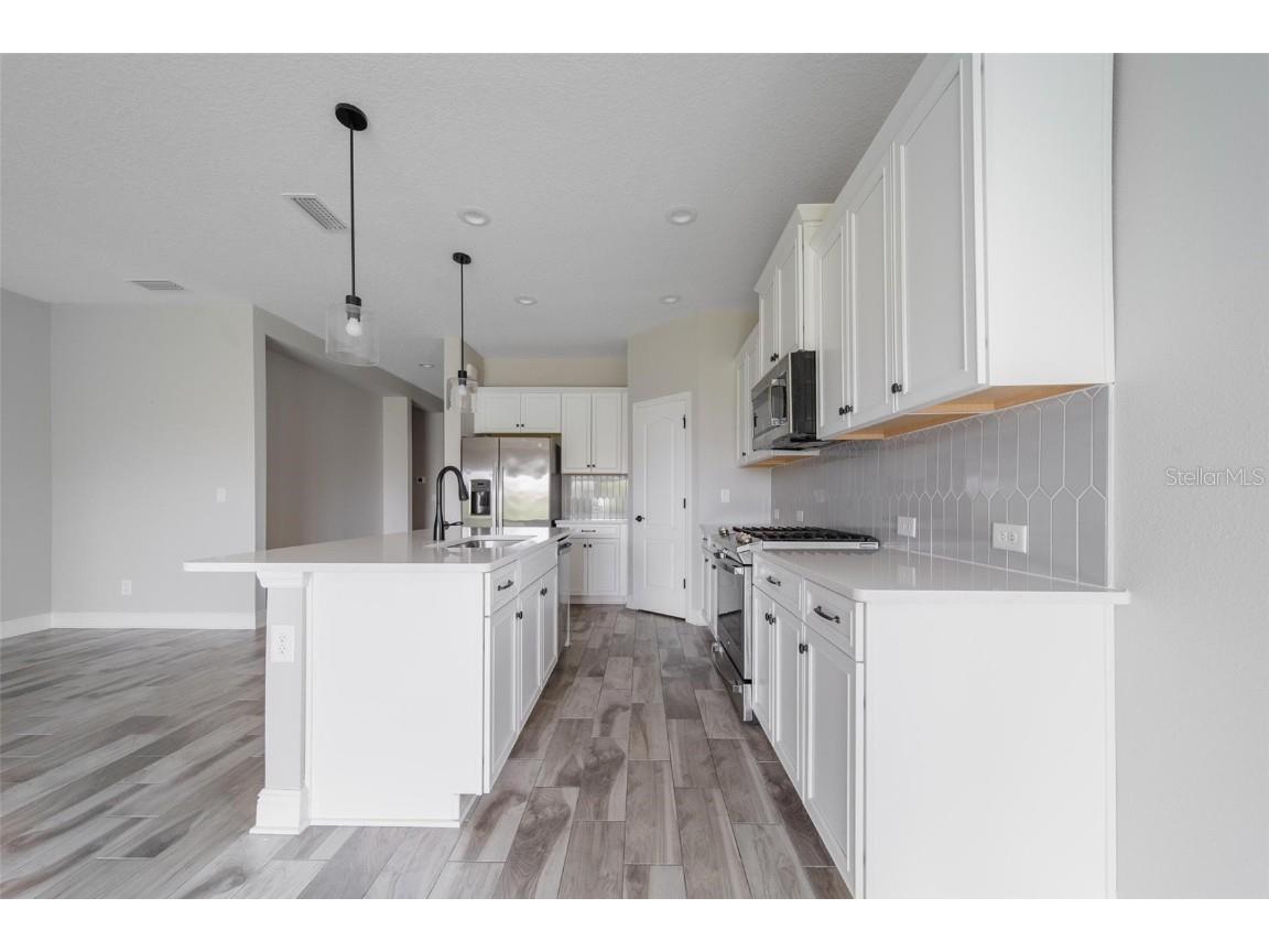 2625 Star Apple Way Sarasota FL 34240 A4653307 image8