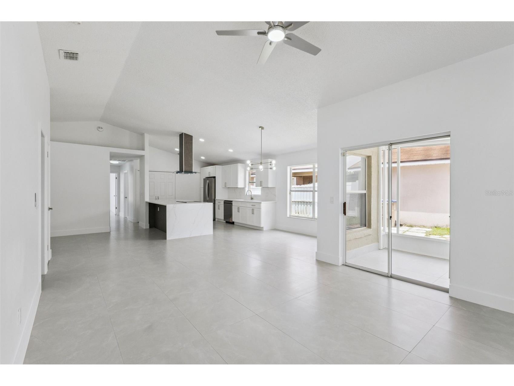2625 Walden Court Kissimmee FL 34743 S5153639 image4
