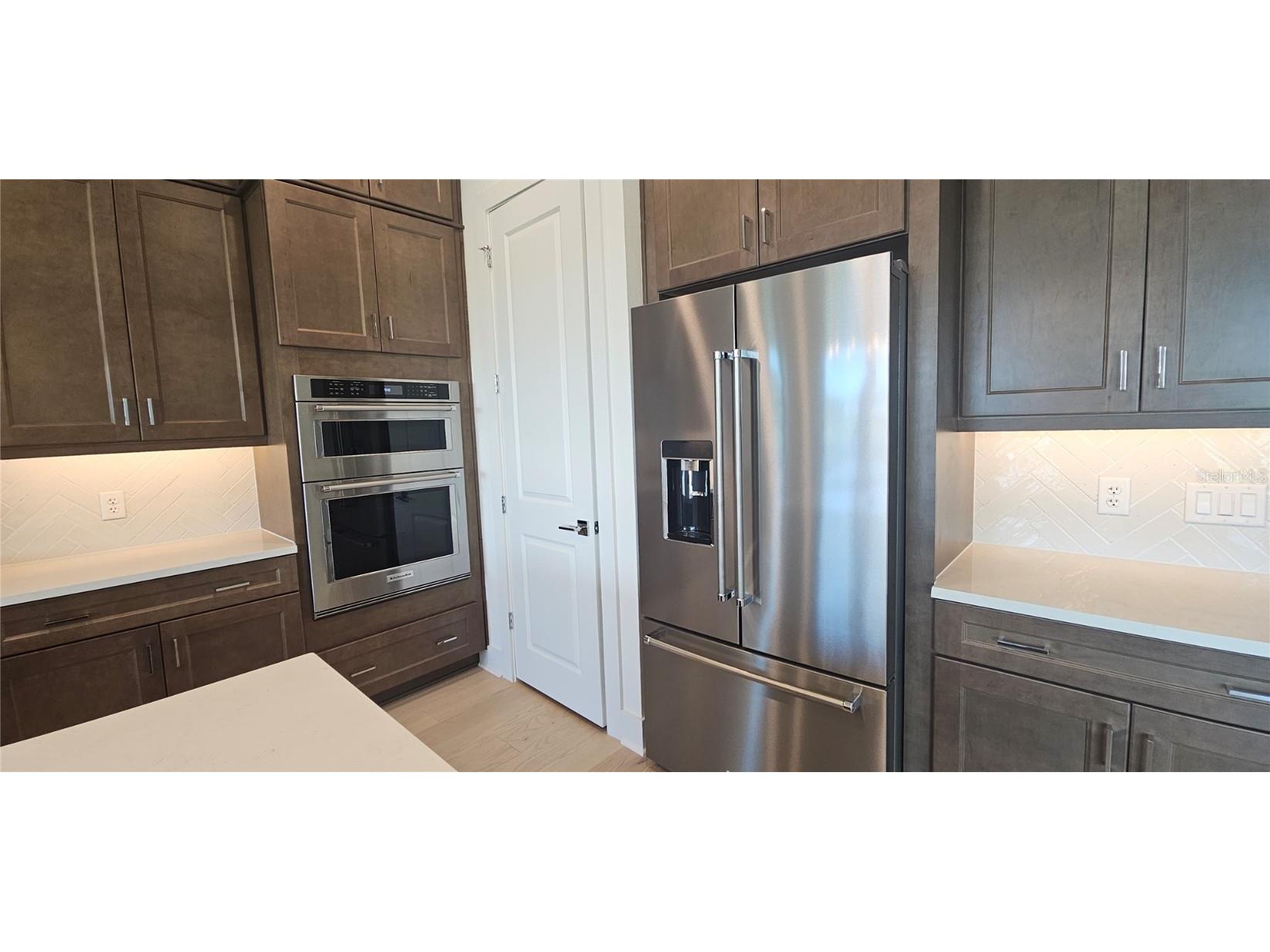 2625 Waterfront Circle Sarasota FL 34240 A4661184 image10