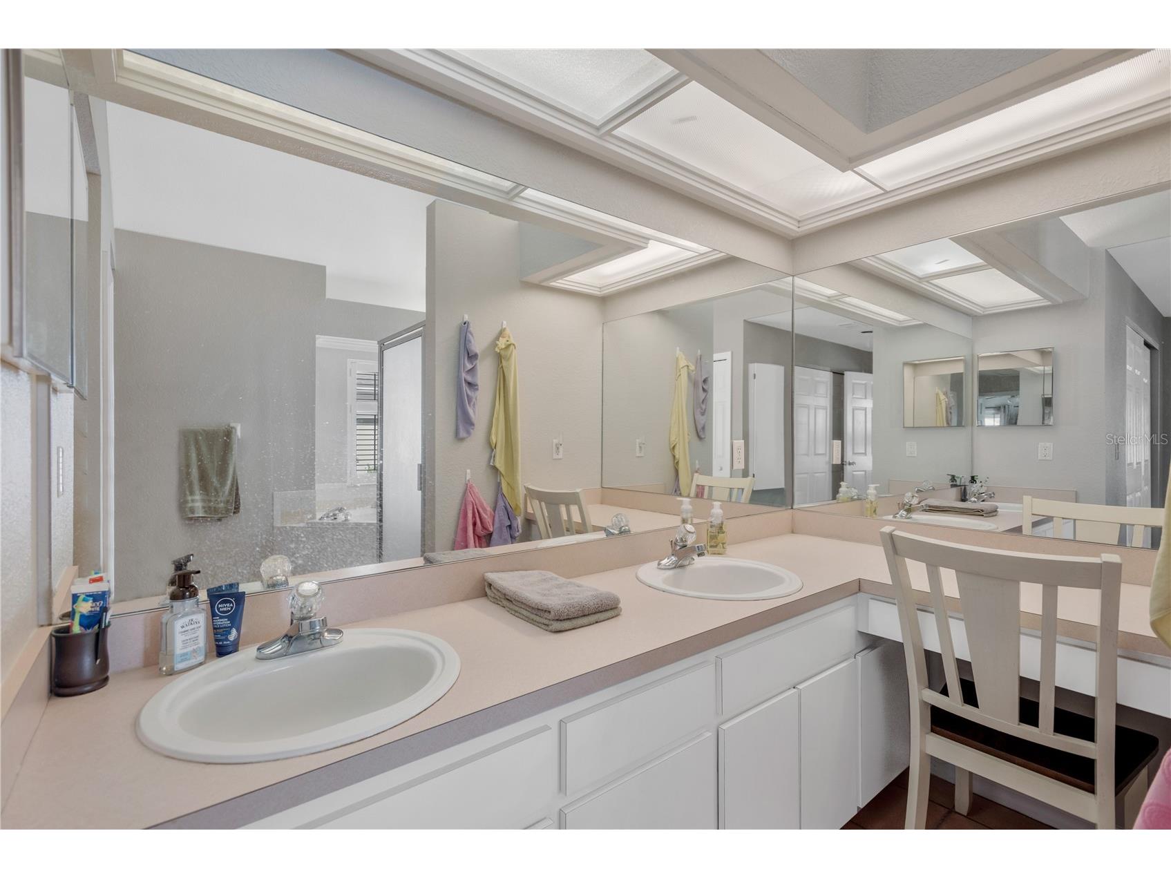 2626 Crestfield Drive Valrico FL 33596 TB8487199 image6