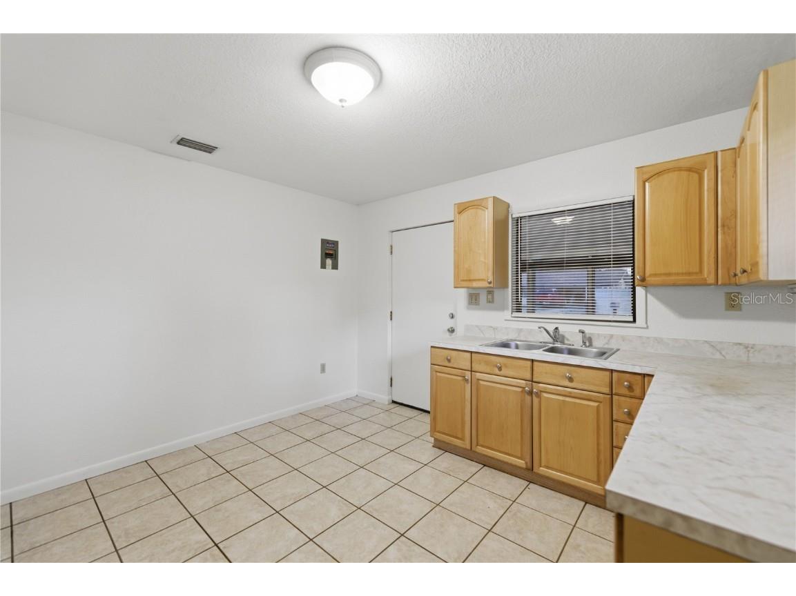 2626 NE 7th Street Ocala FL 34470 OM715196 image9