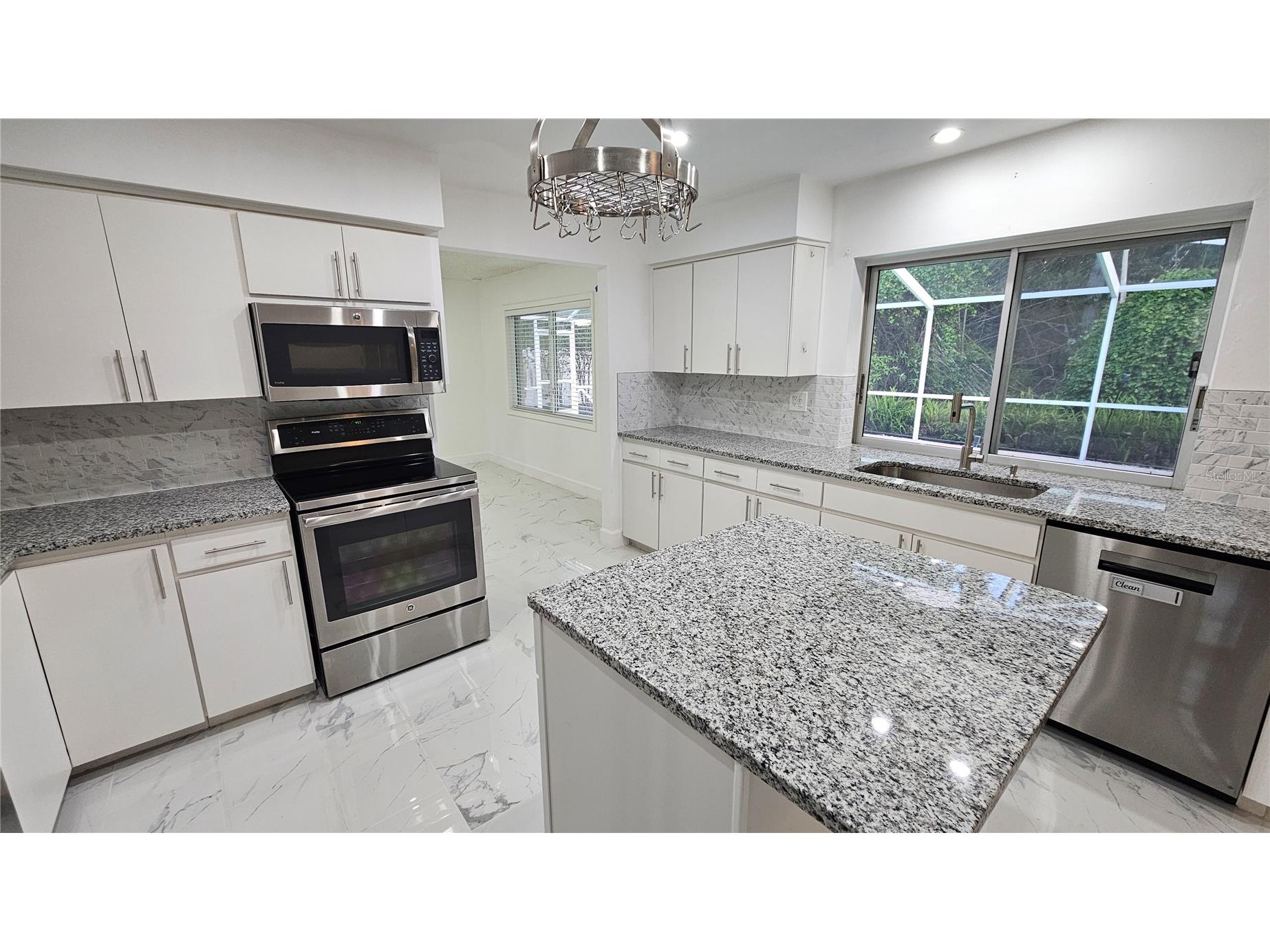 2626 Wendover Terrace Palm Harbor FL 34685 TB8497428 image24