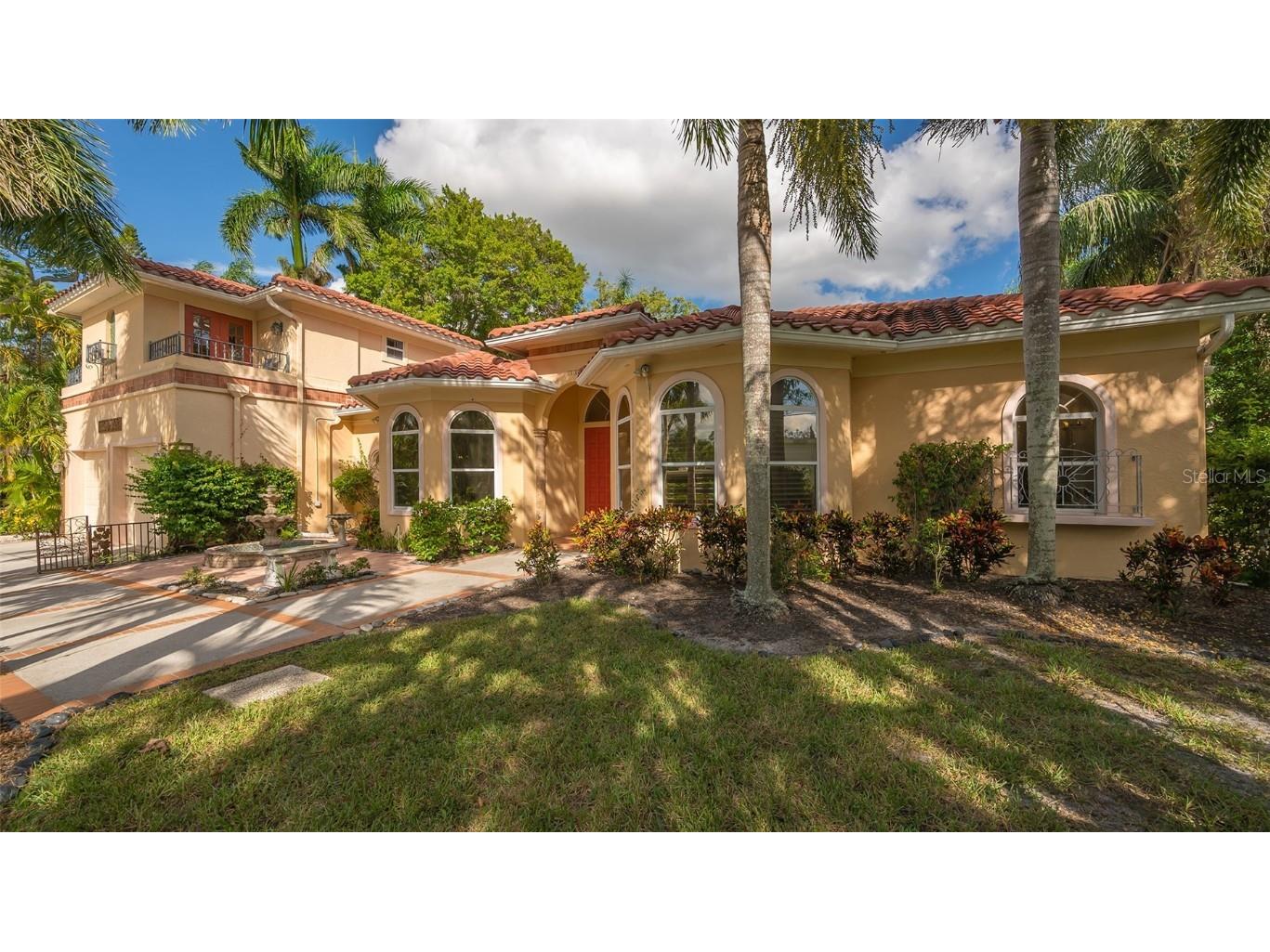 2627 Pleasant Place Sarasota FL 34239 - SARASOTA BAY A4585463 image1