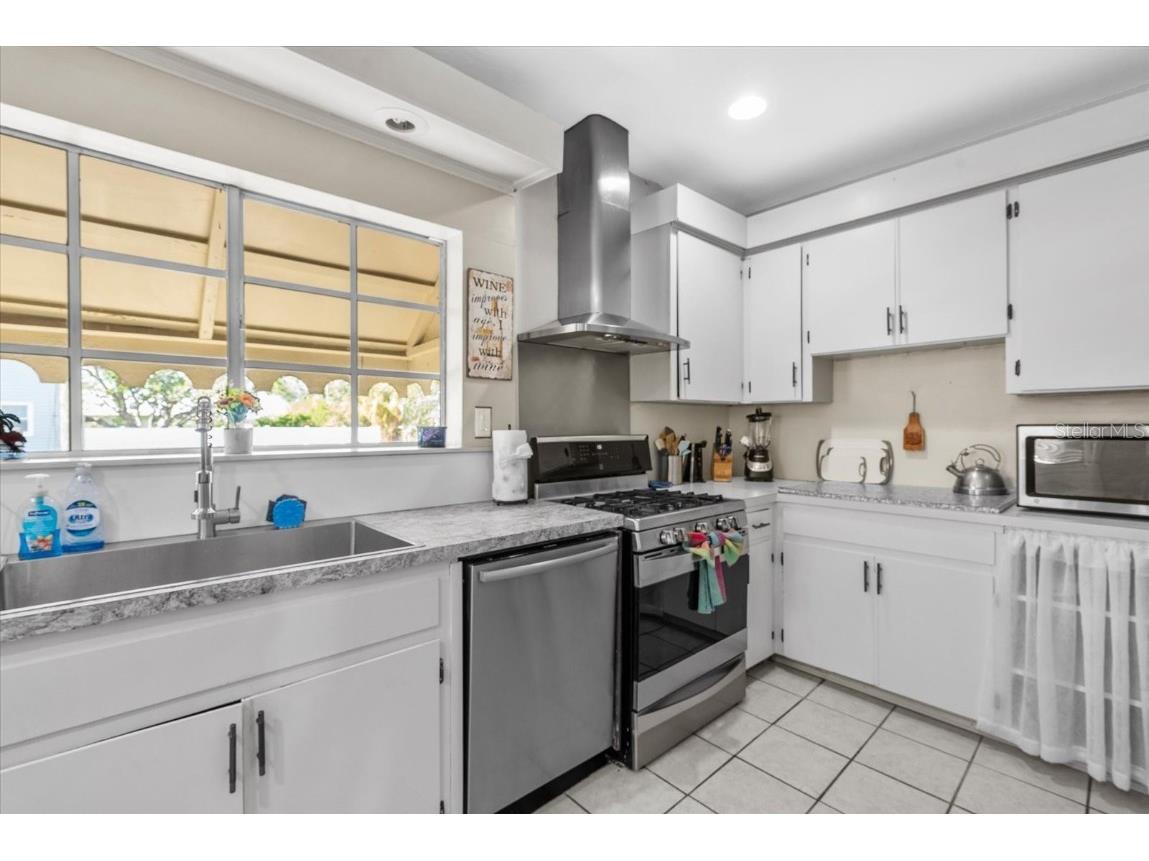 2628 10th Street W Palmetto FL 34221 A4673101 image9