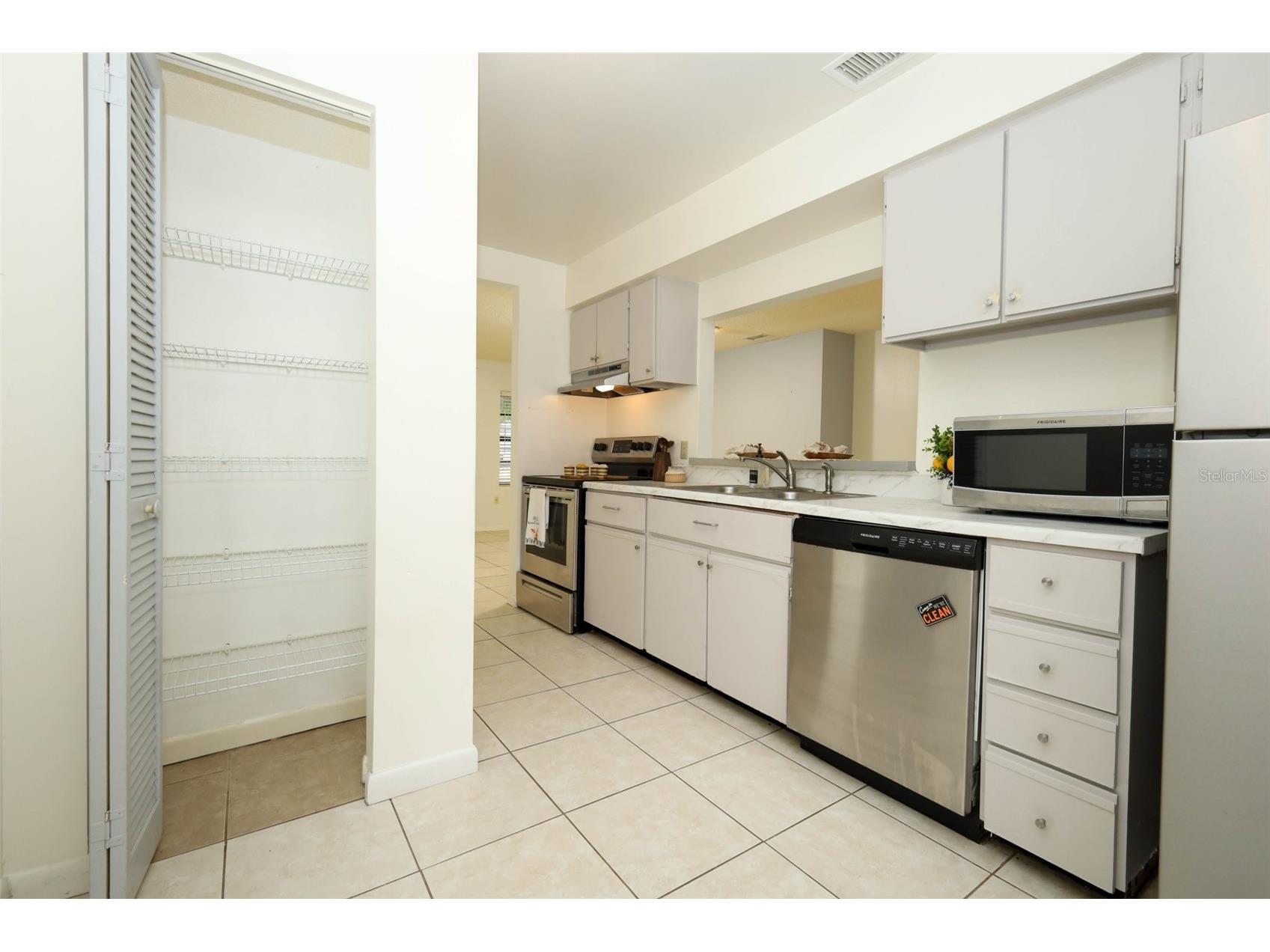 2628 Graduate Court Orlando FL 32826 O6413289 image17