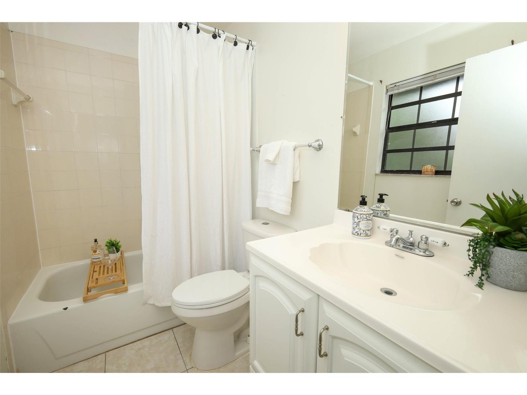 2628 Graduate Court Orlando FL 32826 O6413289 image24