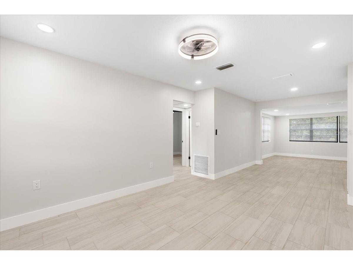 2628 Milton Avenue Kissimmee FL 34741 S5149651 image4