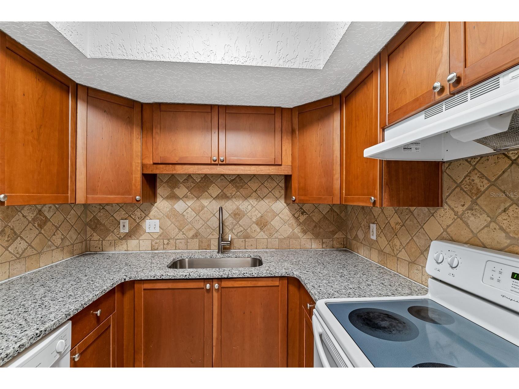 263 14th Street NW #3A Largo FL 33770 TB8495564 image5