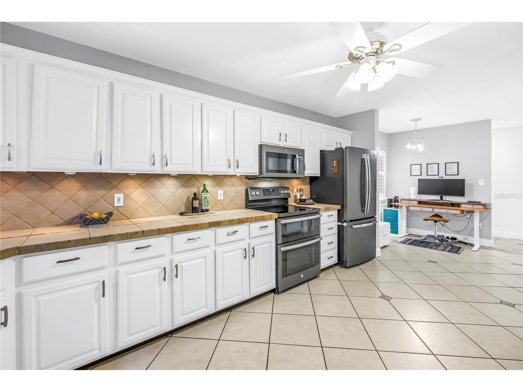 263 42nd Avenue NE Saint Petersburg FL 33703 TB8512348 image7
