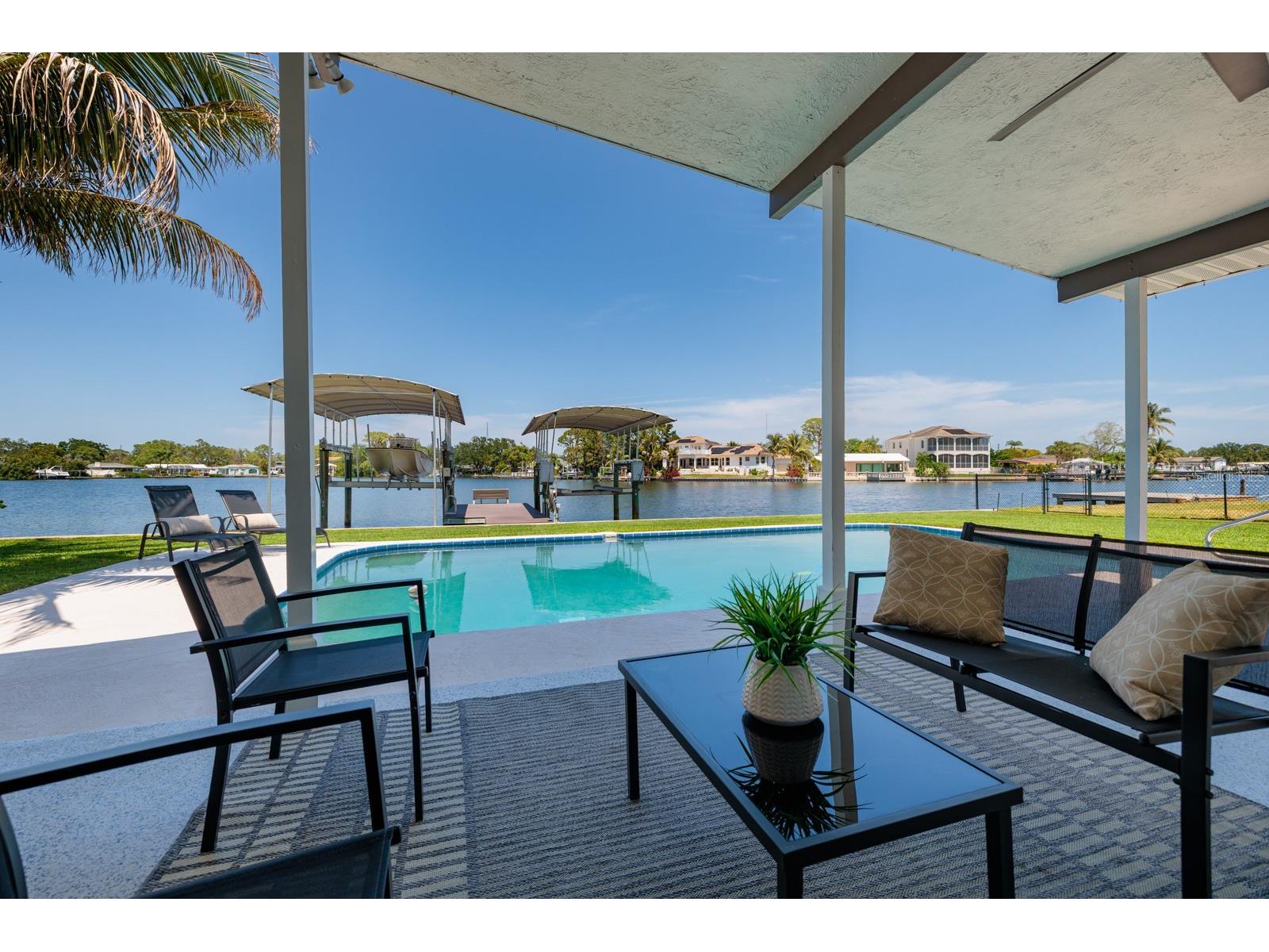 263 87th Avenue N Saint Petersburg FL 33702 - RIVIERA BAY TB8482306 image1