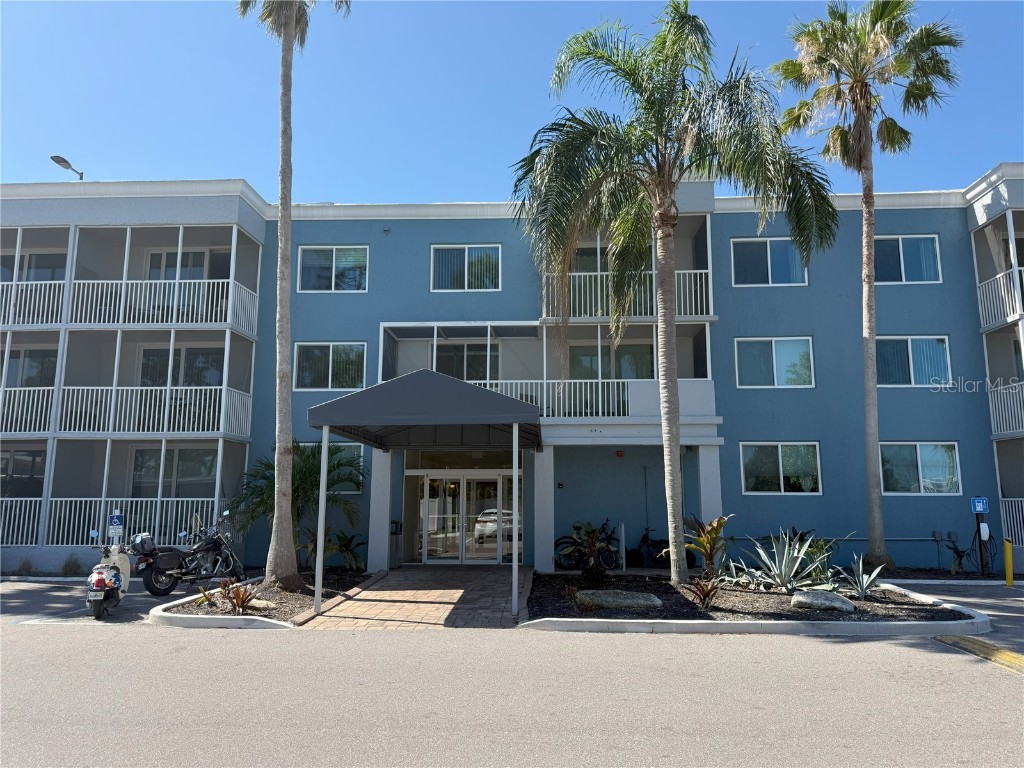 2630 Coconut Bay Lane #6211 Sarasota FL 34237 A4661803 image1