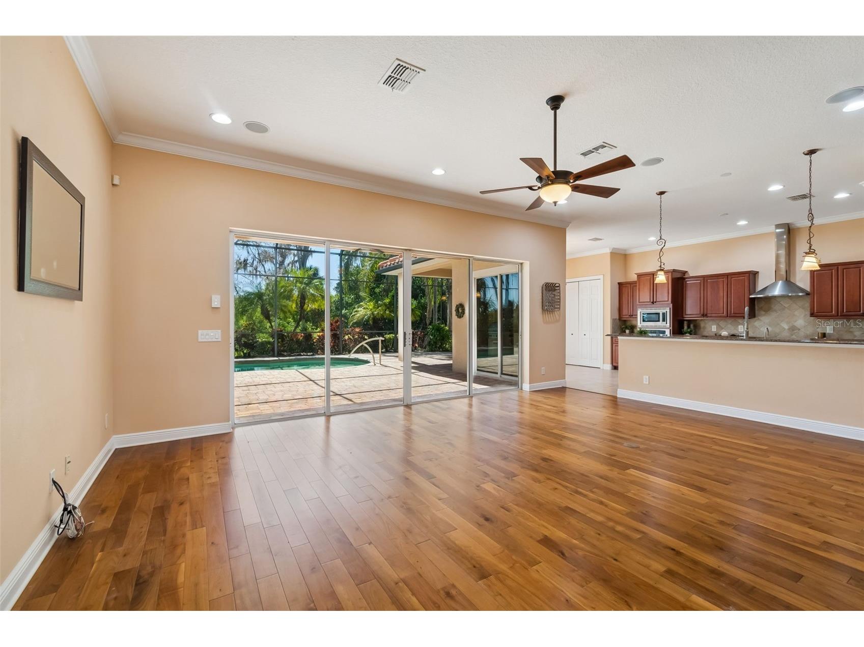 2630 Grand Lakeside Drive Palm Harbor FL 34684 TB8480712 image15