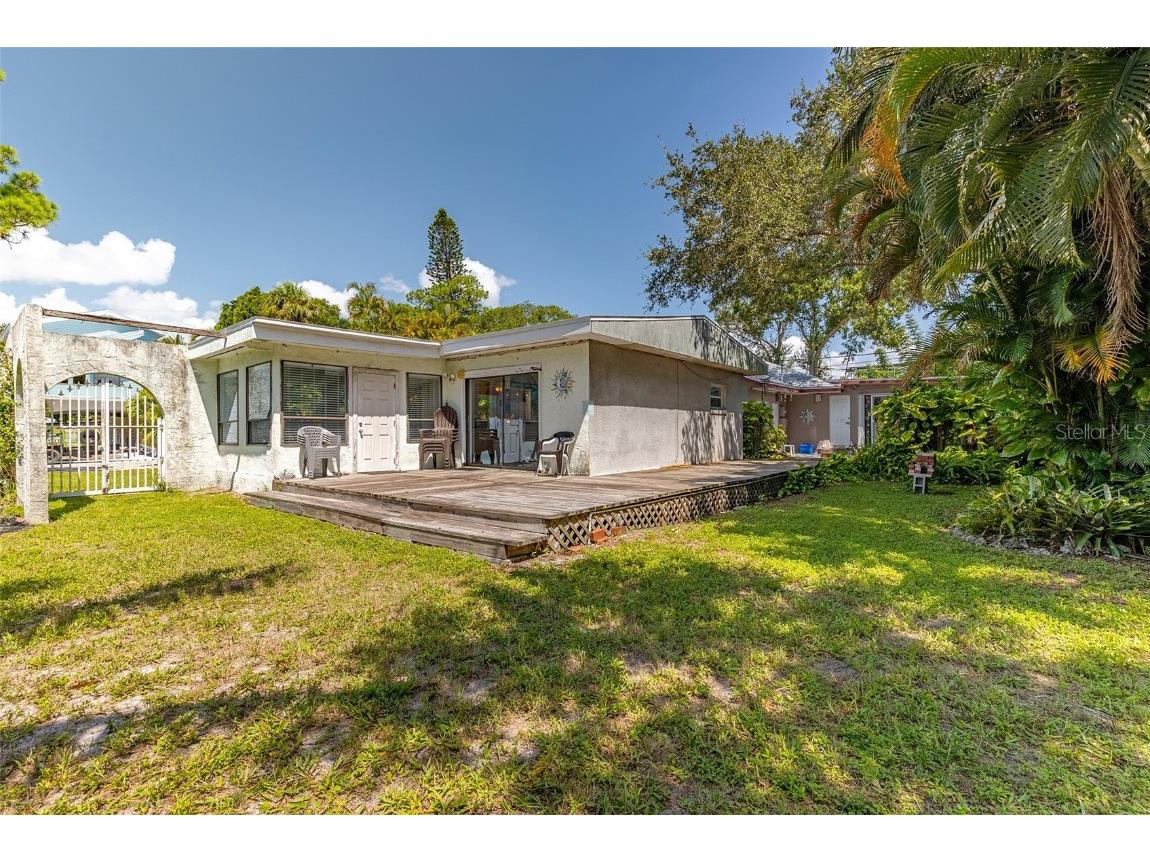 2630 Quincy Street S Gulfport FL 33711 - CLAM BAYOU U8211432 image1