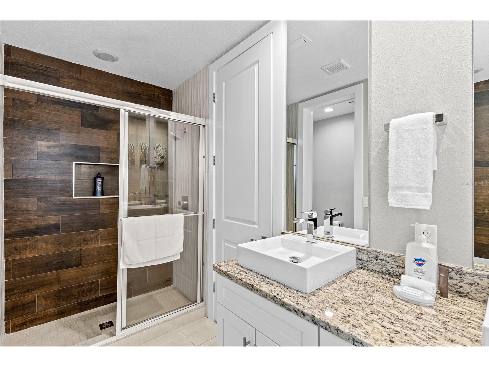 2630 Sunrise Shores Drive Kissimmee FL 34747 O6404271 image15