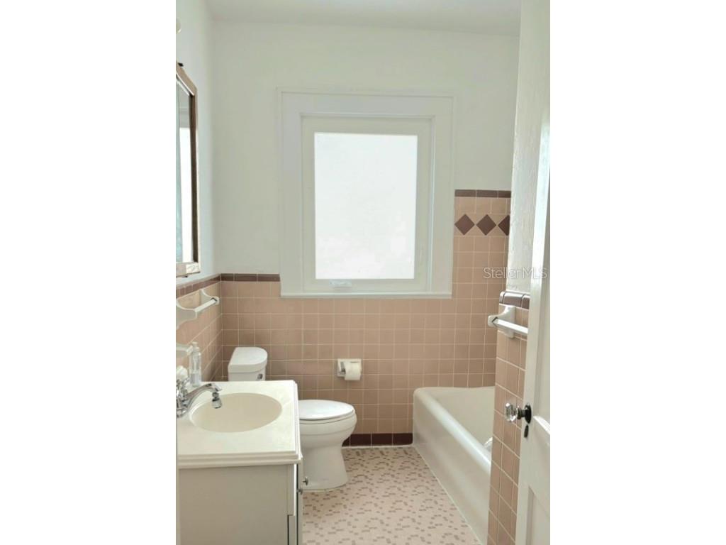 2630 W Sunset Drive Tampa FL 33629 A4669870 image10