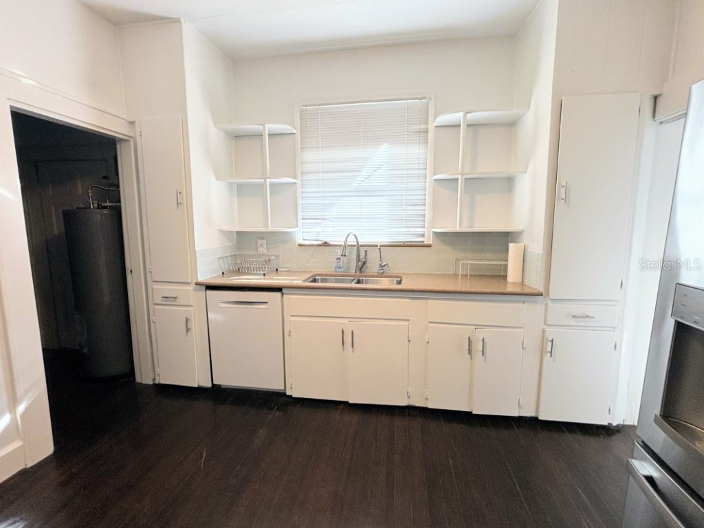 2630 W Sunset Drive Tampa FL 33629 A4669870 image3