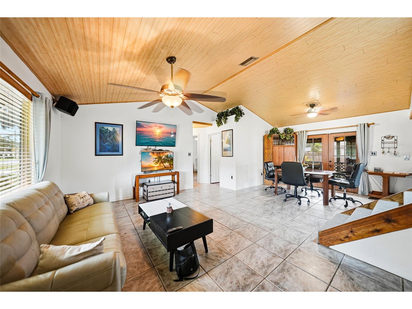 2631 Fiesta Drive Venice FL 34293 D6147732 image5
