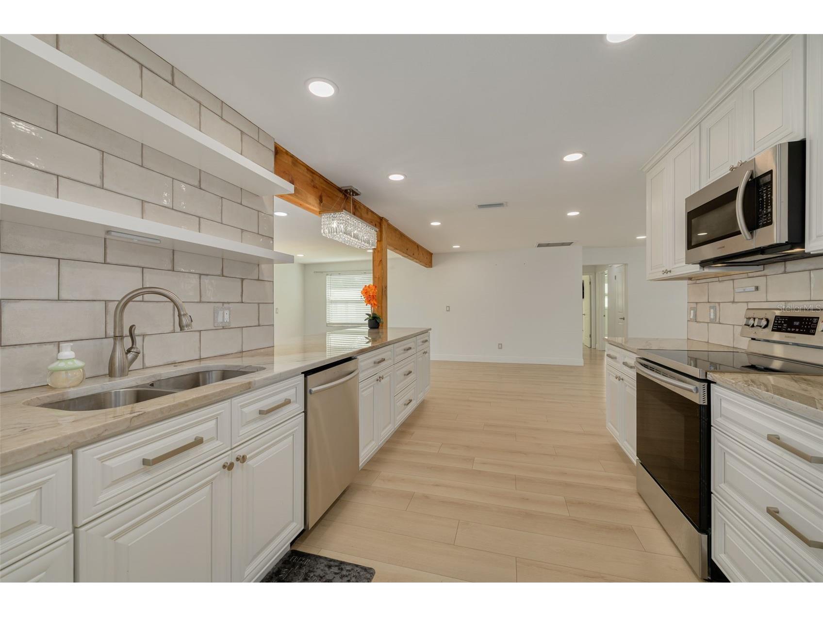 2631 Oakbrook Drive Largo FL 33770 TB8507957 image10