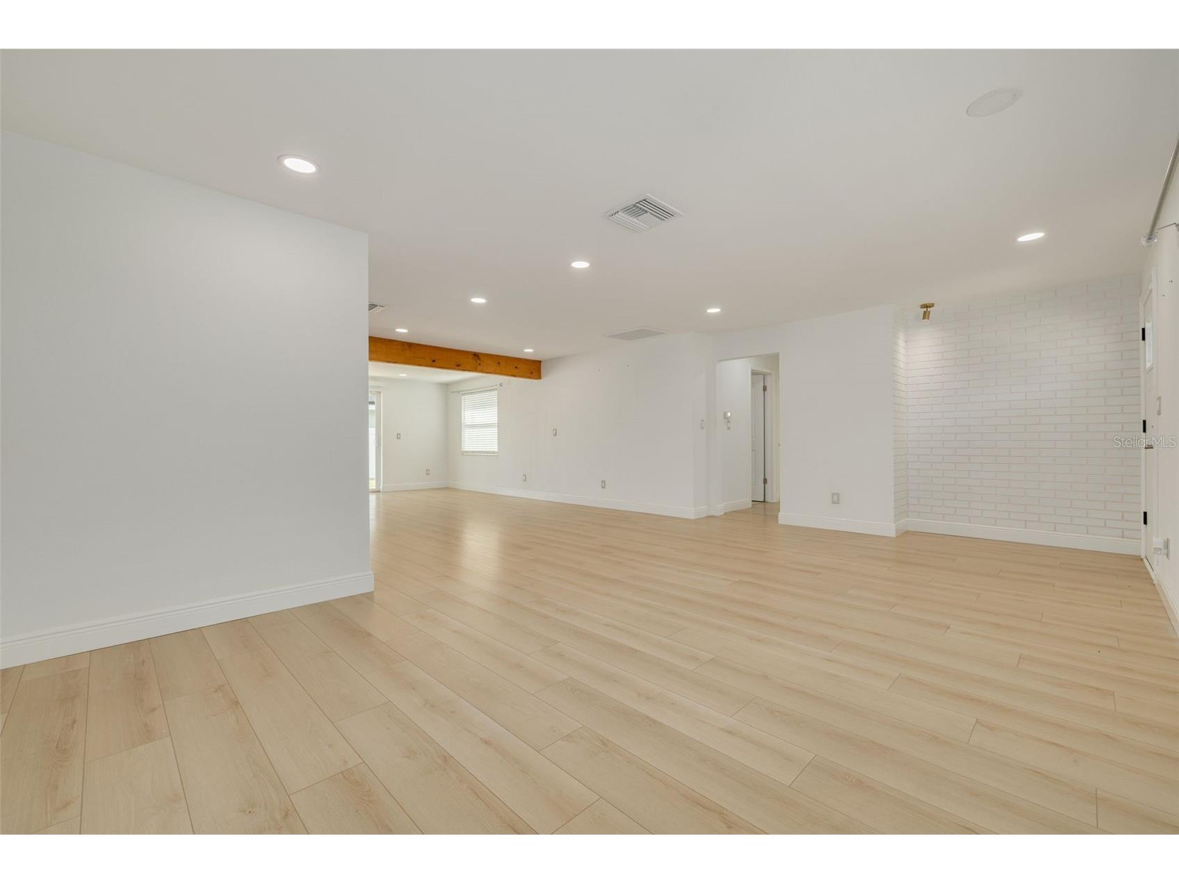 2631 Oakbrook Drive Largo FL 33770 TB8507957 image27