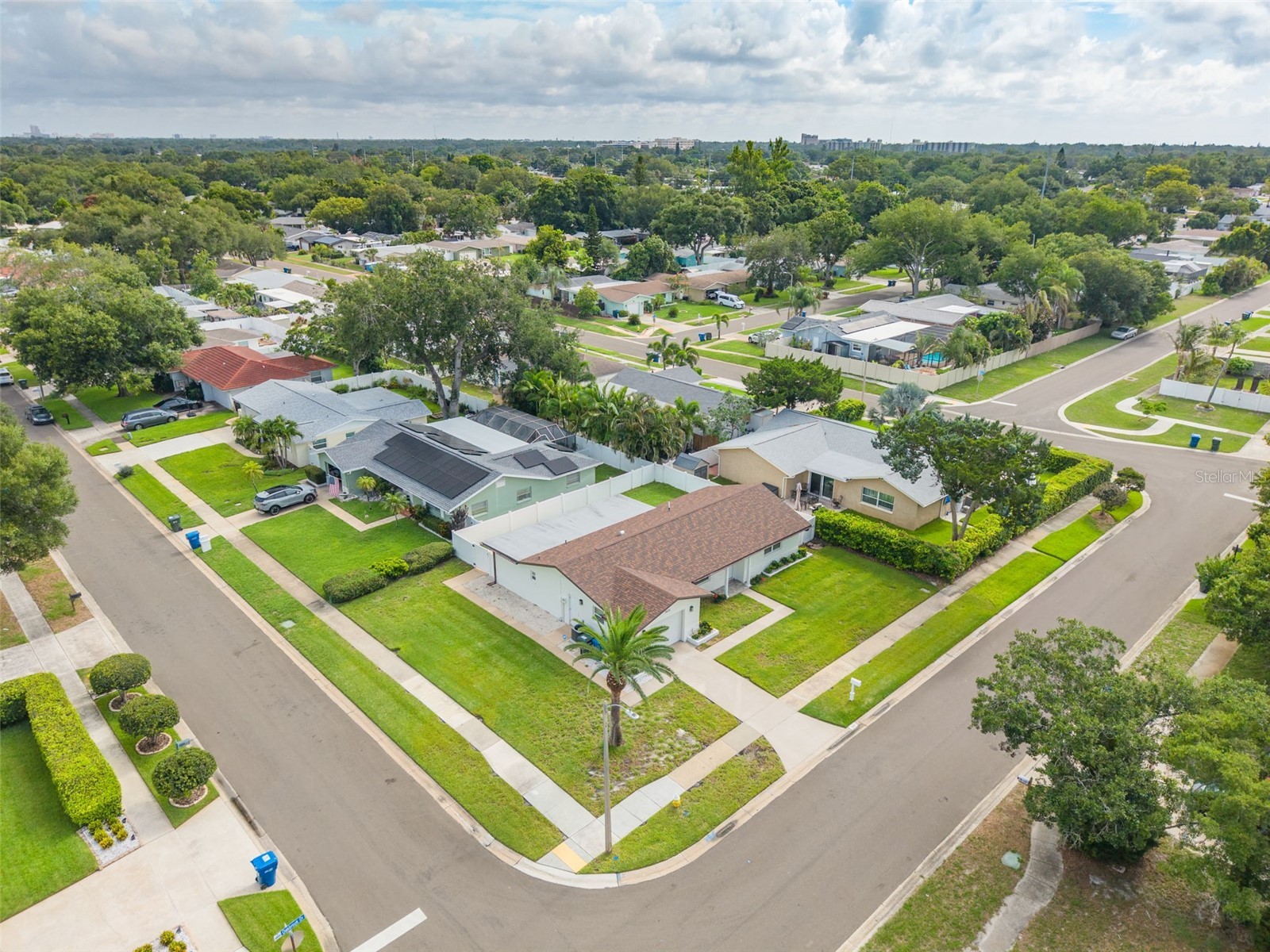 2631 Oakbrook Drive Largo FL 33770 TB8507957 image40