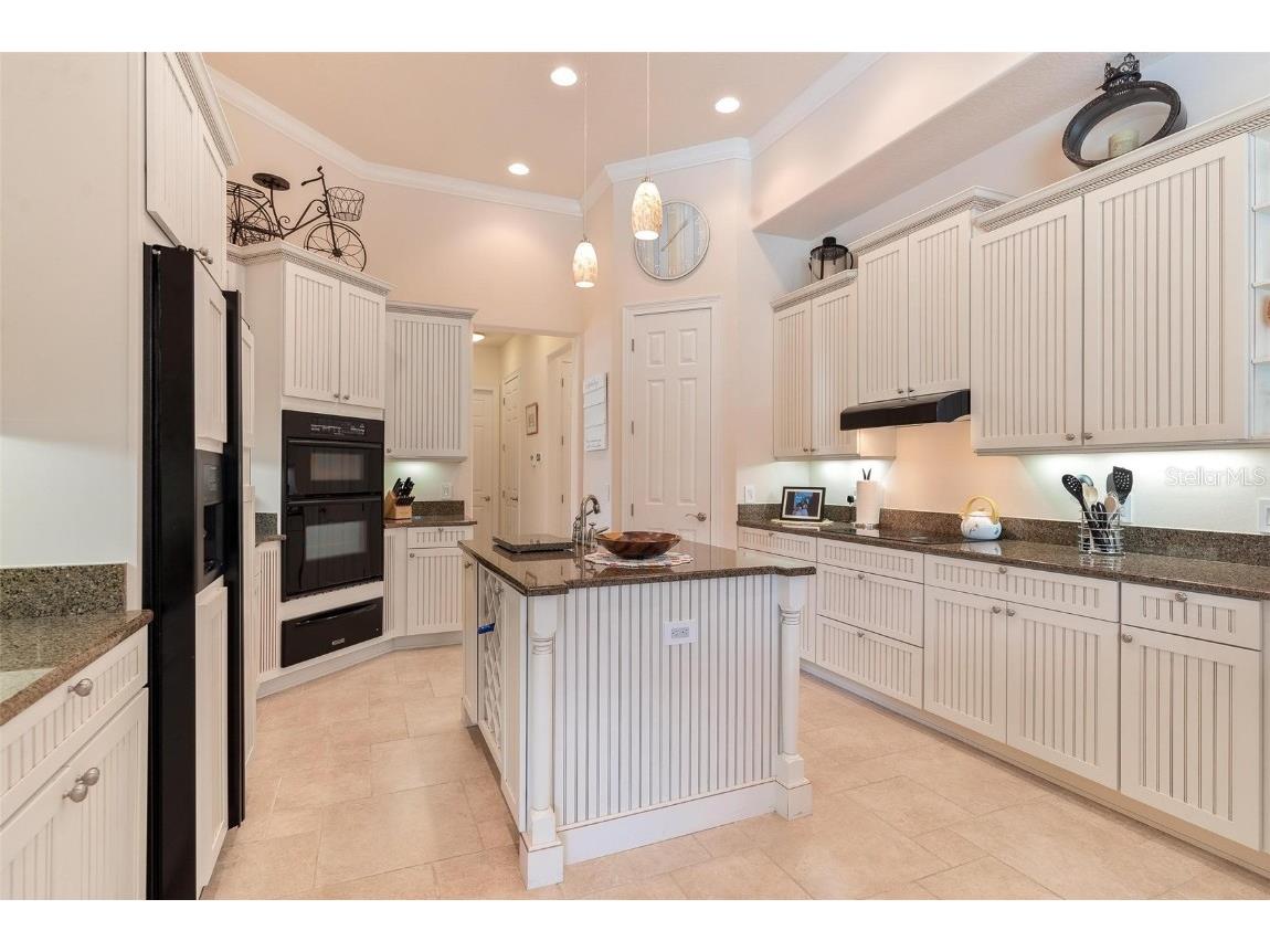 26317 Avenida Las Colinas, Howey In The Hills, FL, 34737 MLS