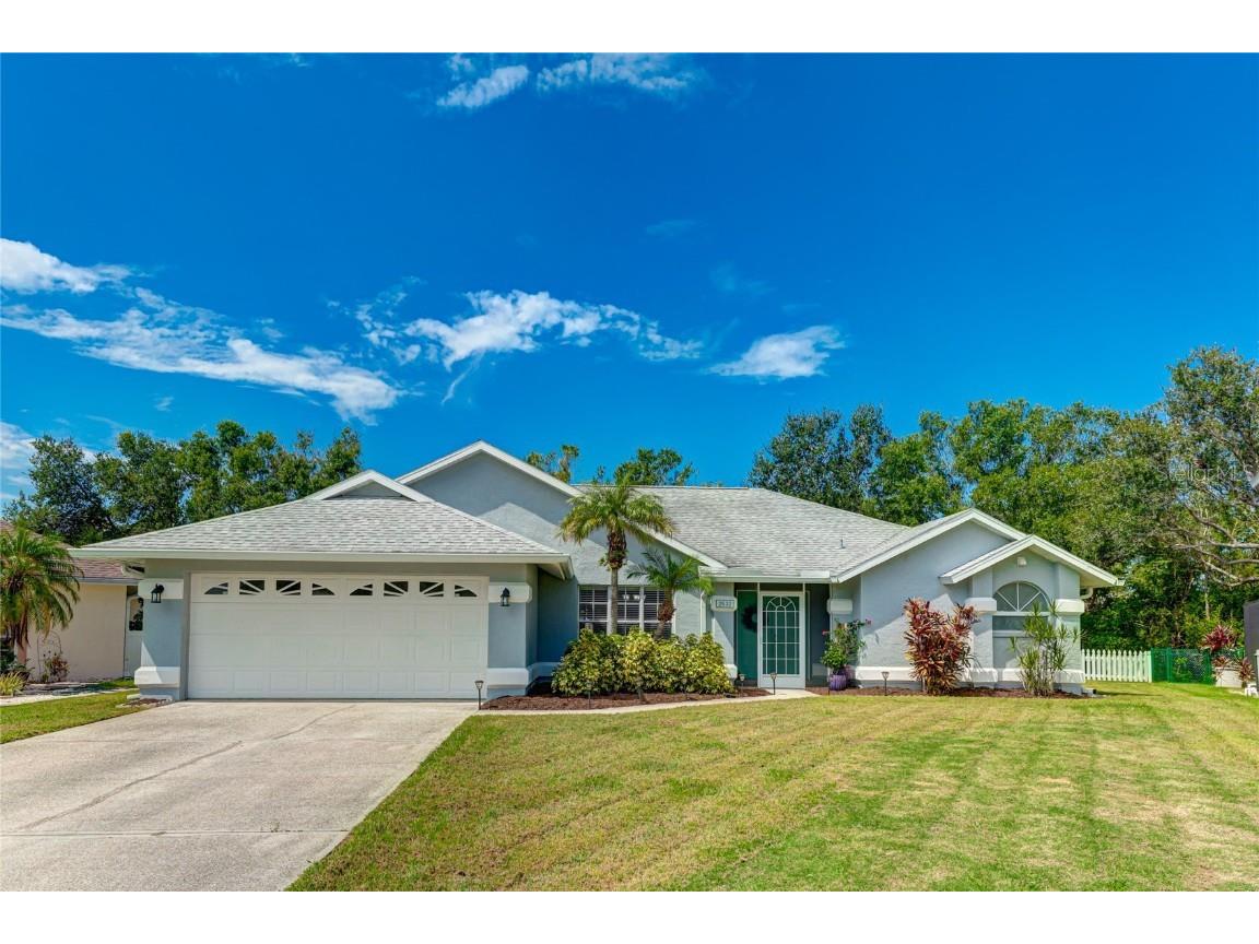 2632 Man Of War Circle Sarasota FL 34240 A4581759 image1