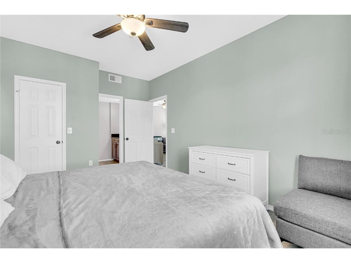 2632 Robert Trent Jones Drive #136 Orlando FL 32835 O6348468 image10