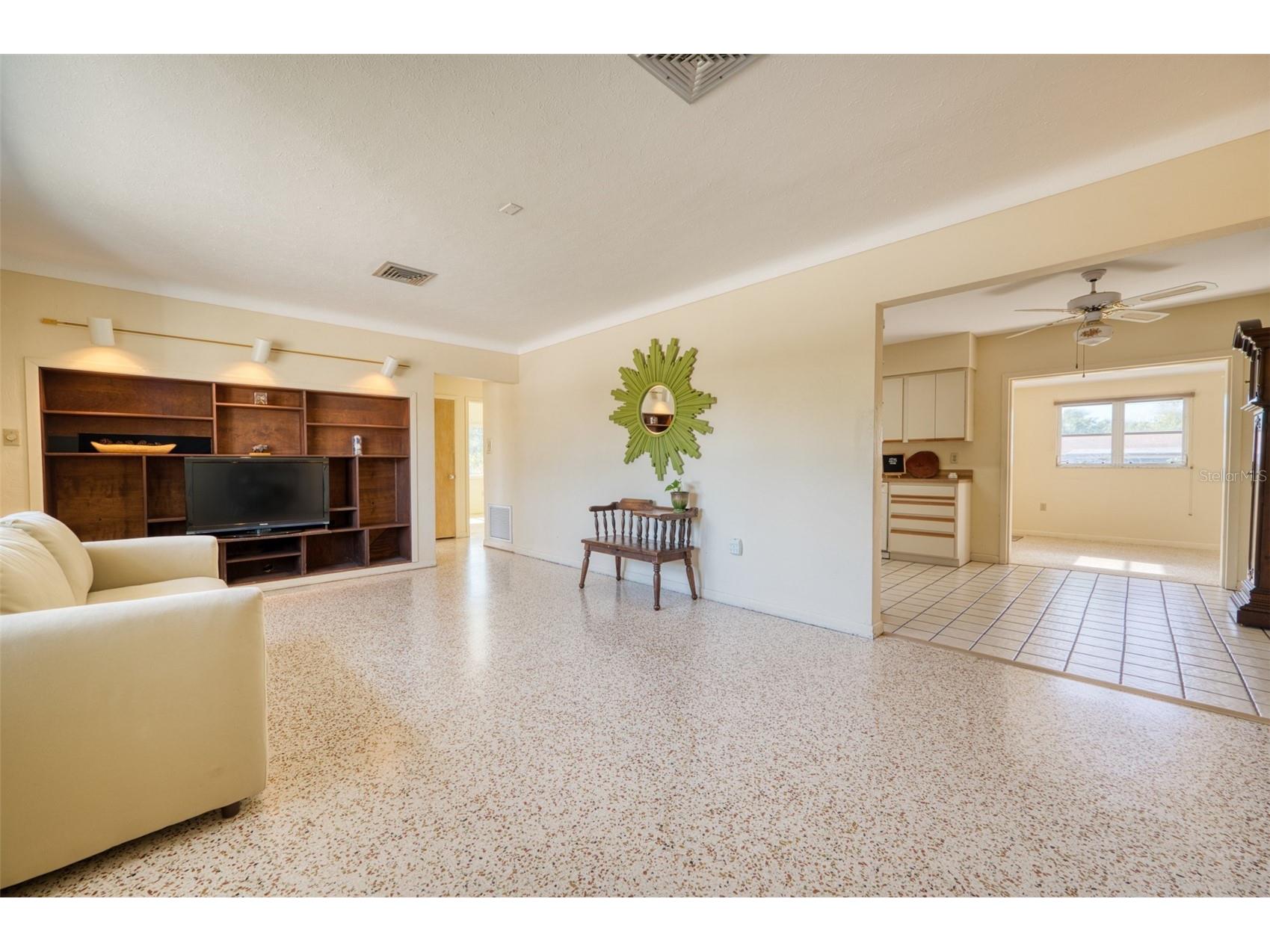2632 Sunnyside Street Sarasota FL 34239 A4690325 image7