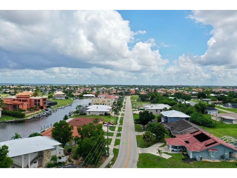 2633 Magdalina Drive Punta Gorda FL 33950 C7494413 image4