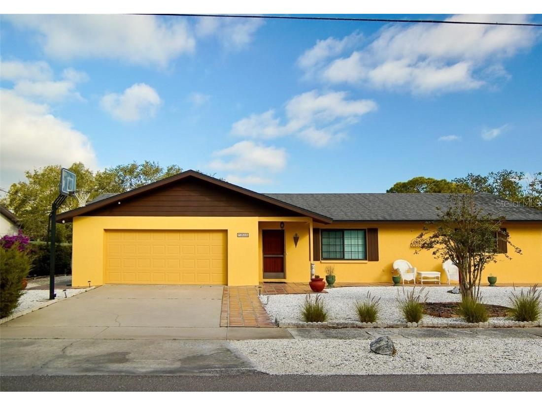 2633 Marlette Street Sarasota FL 34231 A4617174 image1