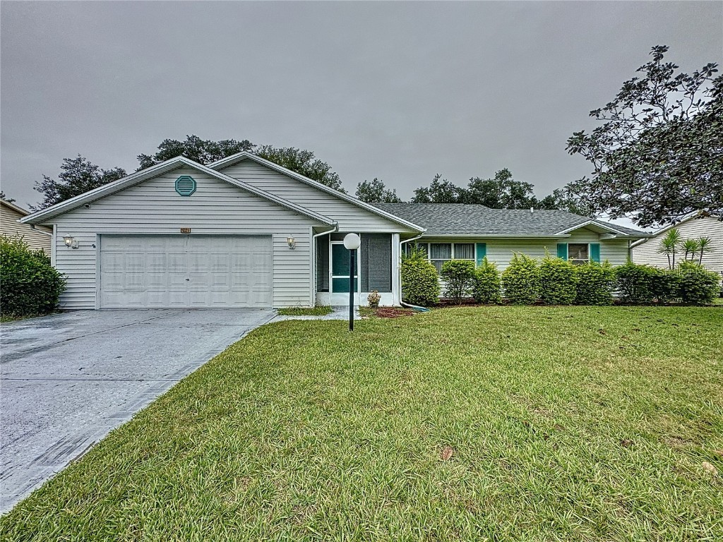 26339 S Newcombe Circle SE Leesburg FL 34748 - COMMUNITY LAKES AND PONDS O6157565 image1