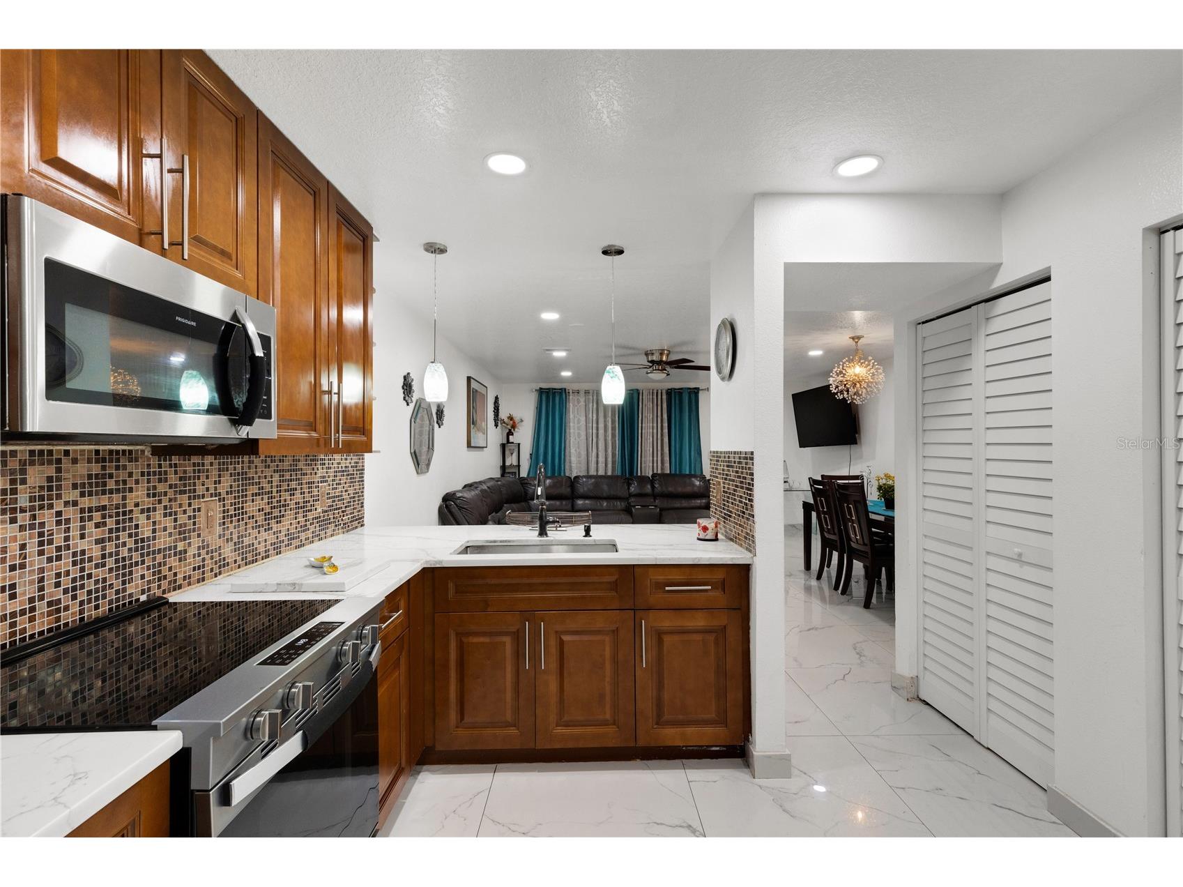 2634 N Dr Martin Luther King Way Sarasota FL 34234 A4682668 image14