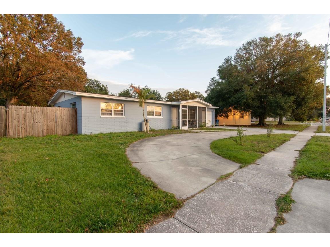 2635 58th Street N Saint Petersburg FL 33710 U8185108 image1