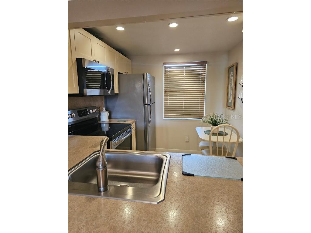 2635 NW 104th Avenue #104 Sunrise FL 33322 O6120939 image1