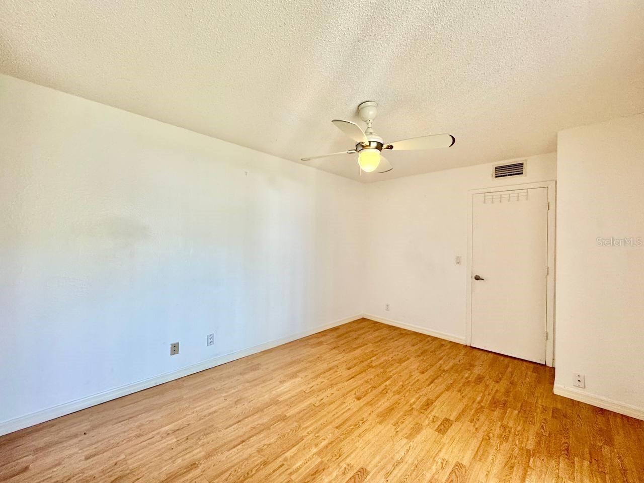 2636 10th Court Palm Harbor FL 34684 TB8484433 image16