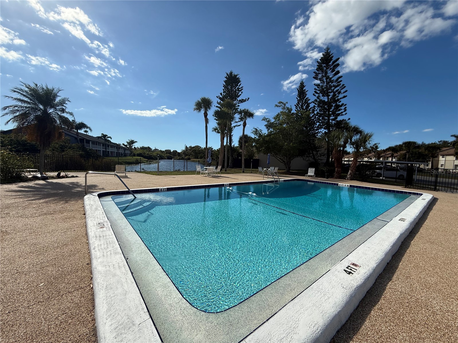 2636 Hidden Lake Drive N #H Sarasota FL 34237 A4679045 image9