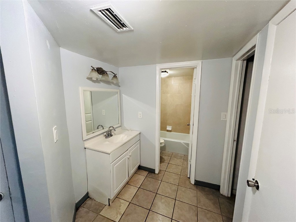 2636 Lemon Tree Ln #2636 Orlando FL 32839 O6356735 image6