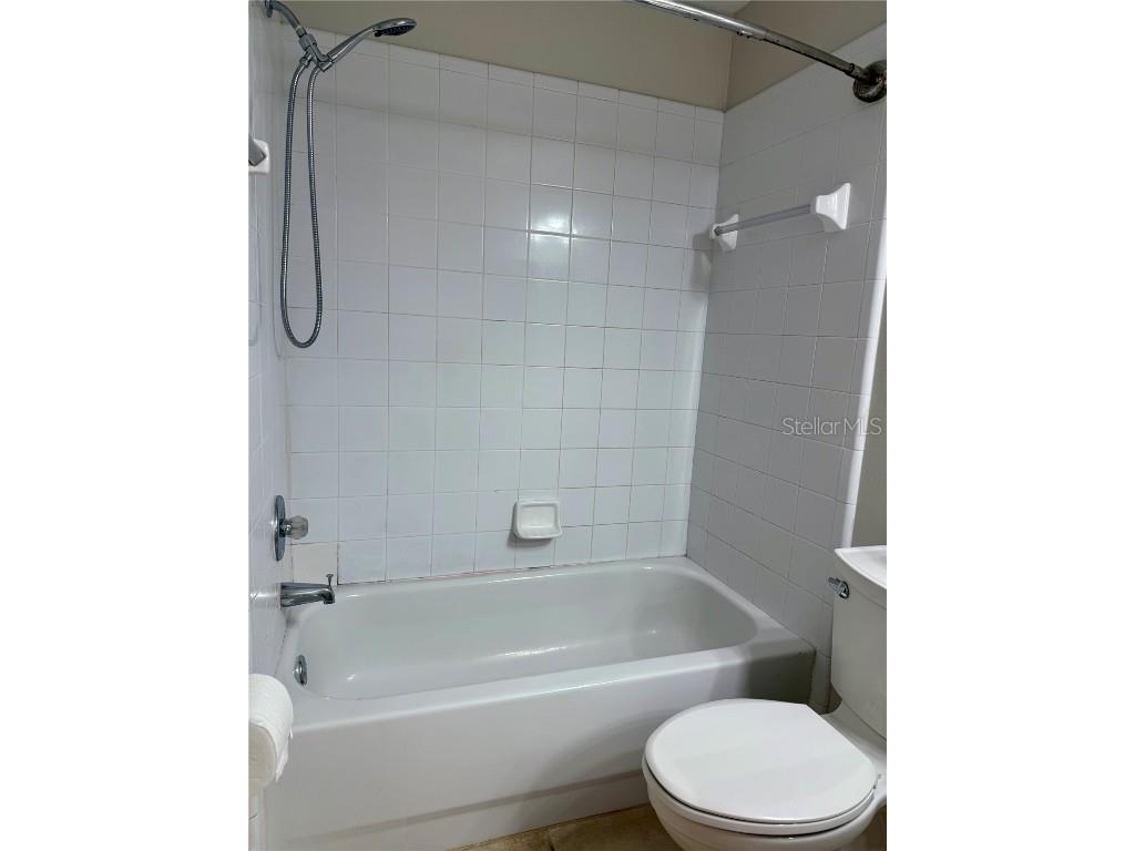 2636 SW 35th Place #21 Gainesville FL 32608 GC535468 image9